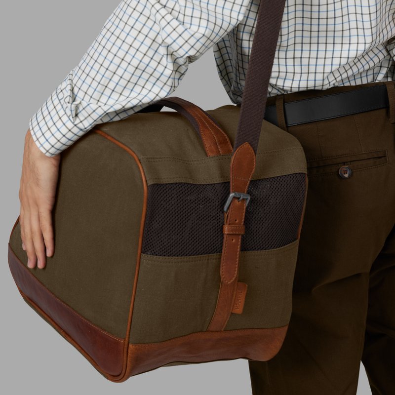 Retrieve boot bag Low