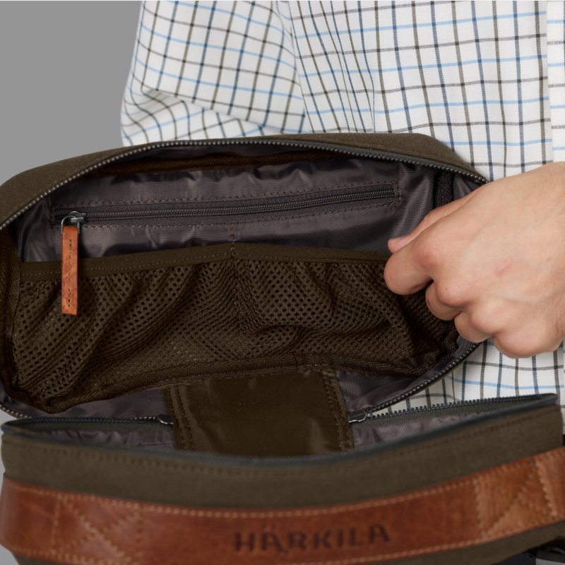 Härkila toiletry bag